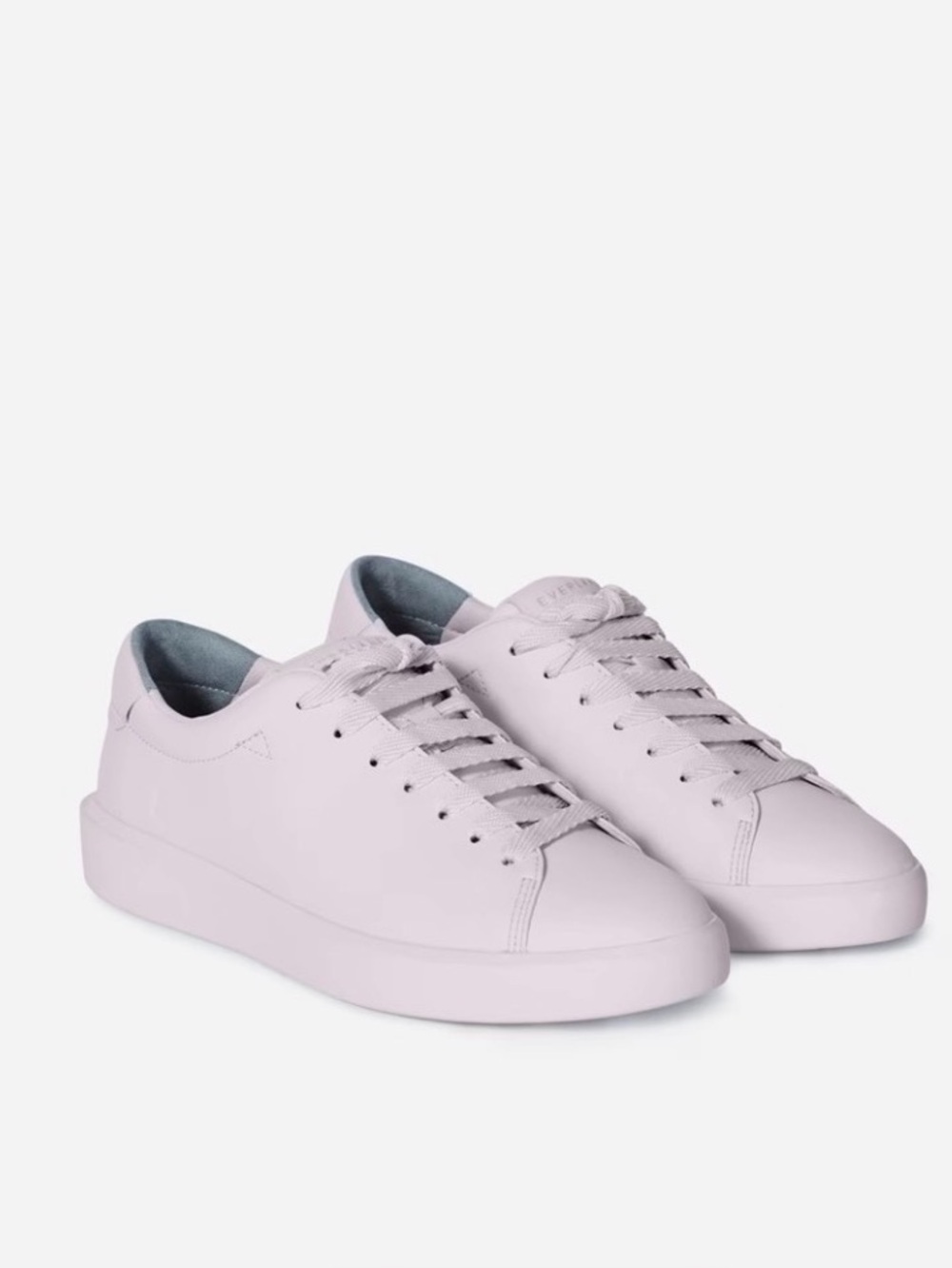 Like-New Everlane White “Lavender” Sneakers Sleek Design